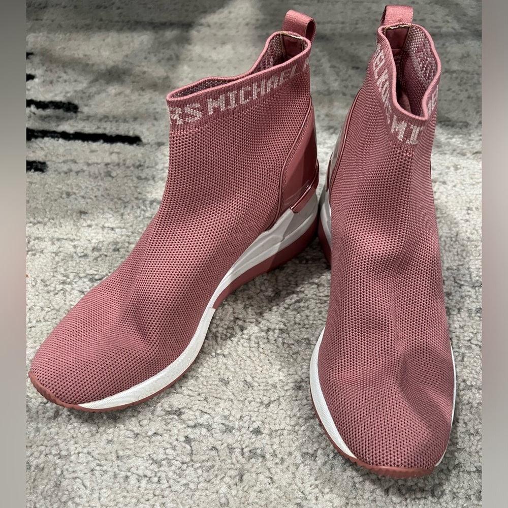Micheal Kors knit Platform